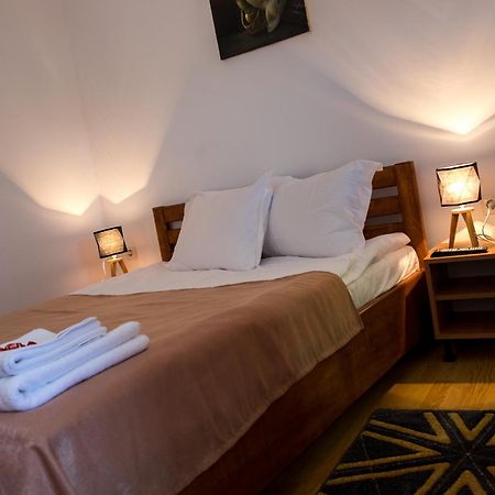 Casa Arbo Hotel Călimăneşti Екстериор снимка