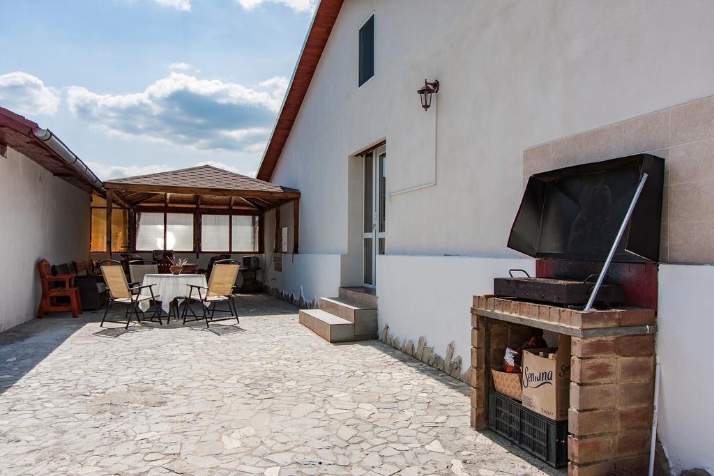 Casa Arbo Hotel Călimăneşti Екстериор снимка