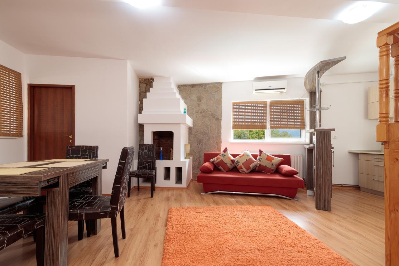 Casa Arbo Hotel Călimăneşti Екстериор снимка
