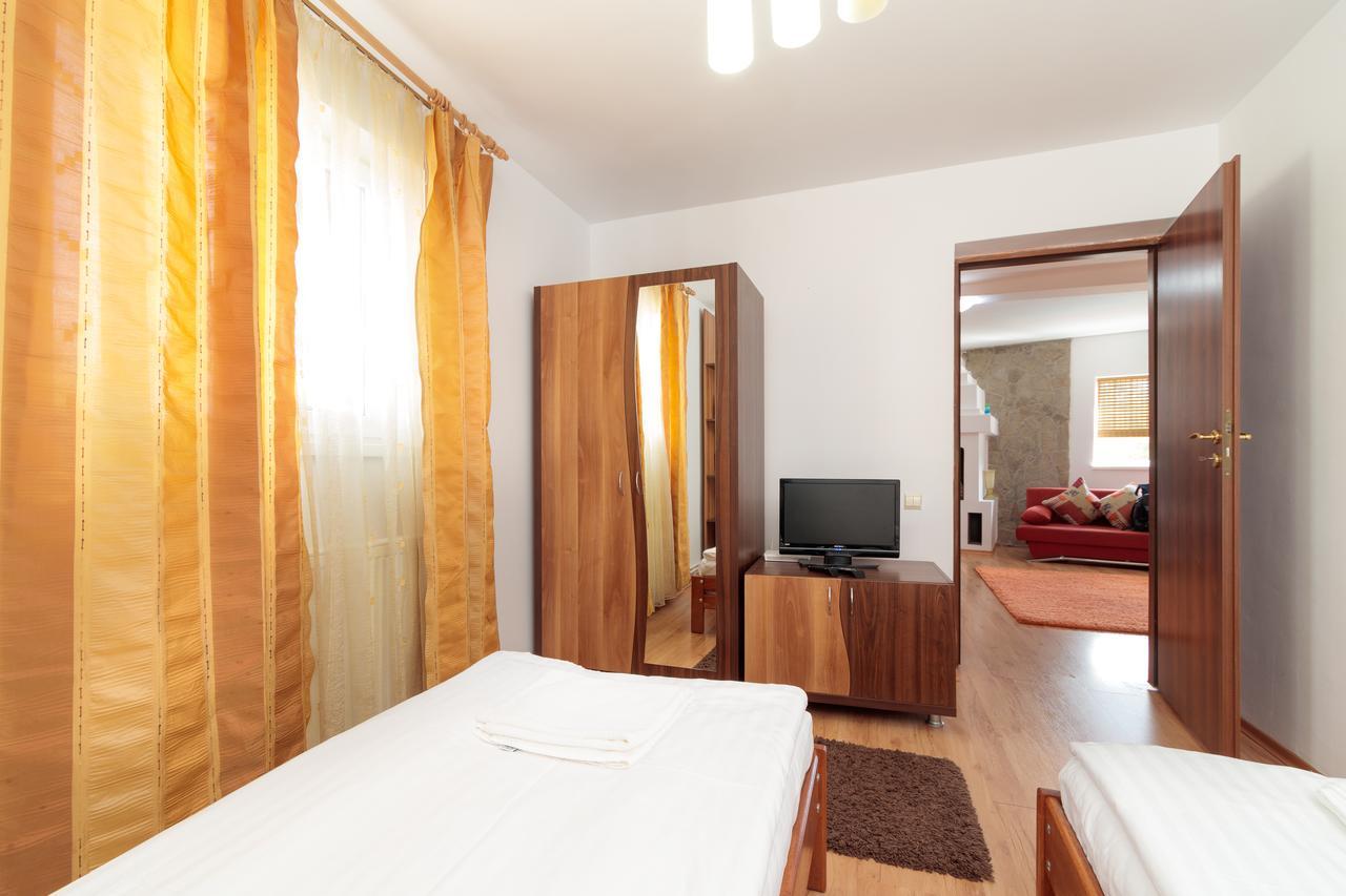 Casa Arbo Hotel Călimăneşti Екстериор снимка