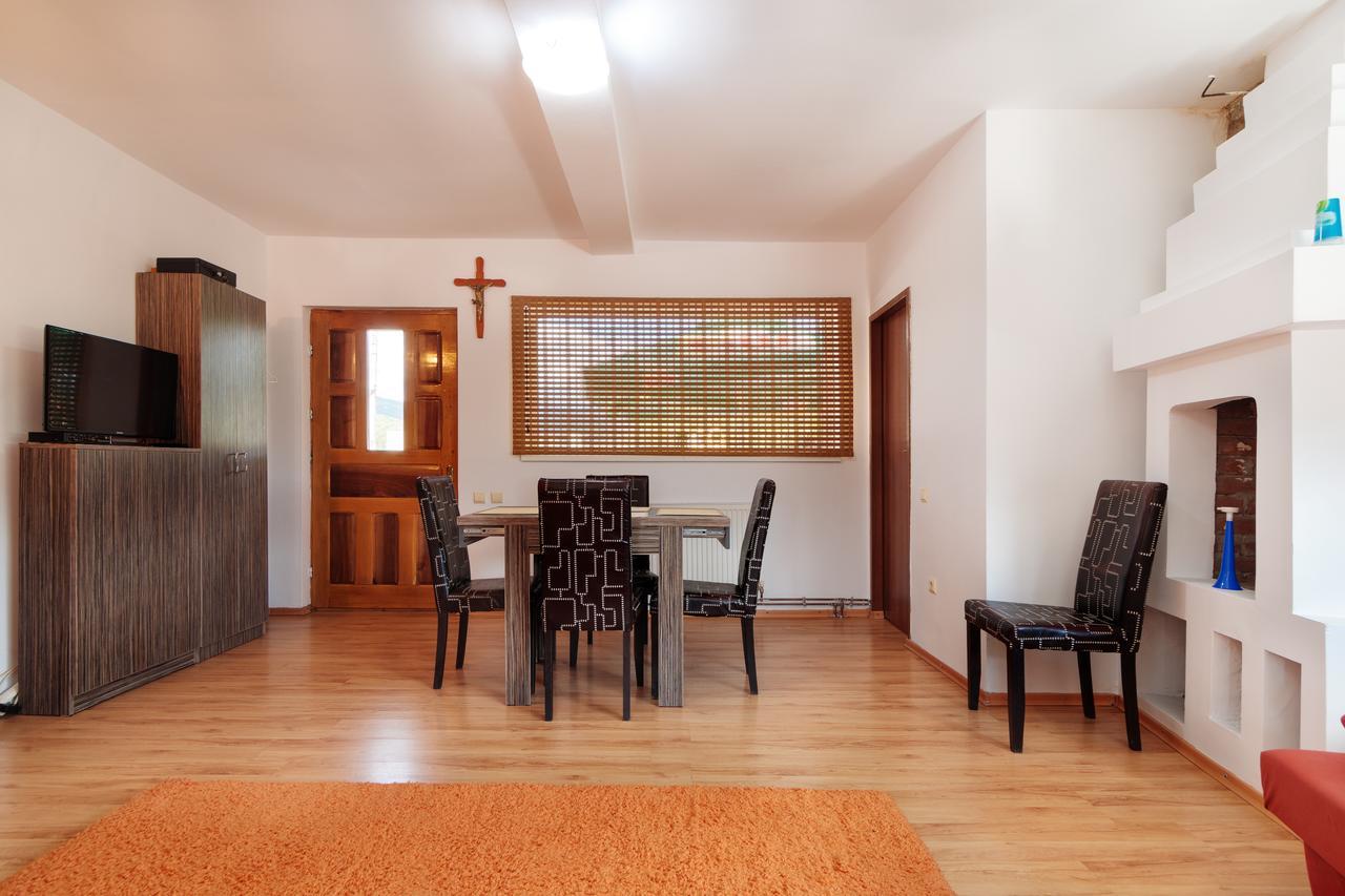 Casa Arbo Hotel Călimăneşti Екстериор снимка